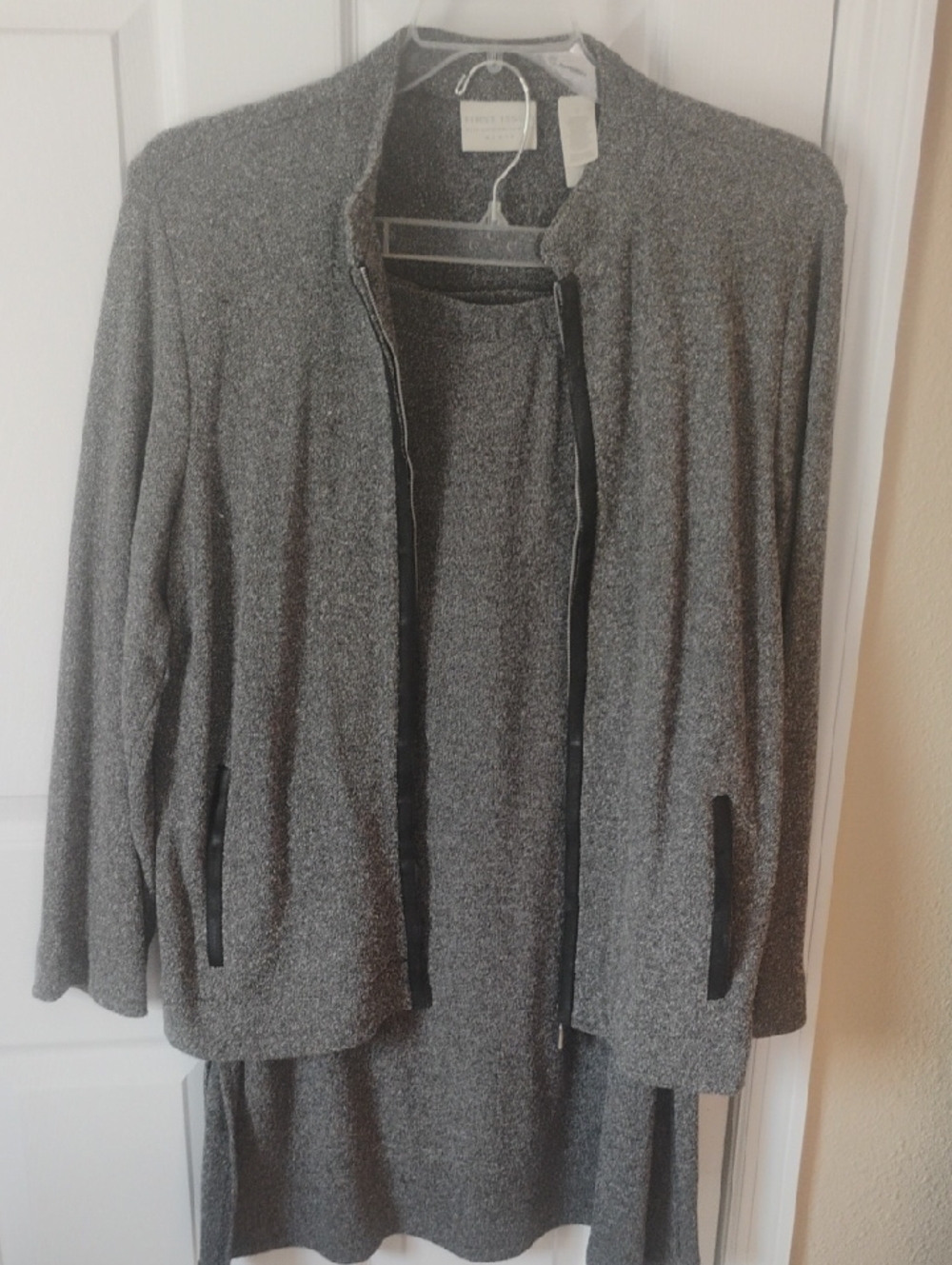Liz Claiborne First Issue Skirt Suit Set Size 2